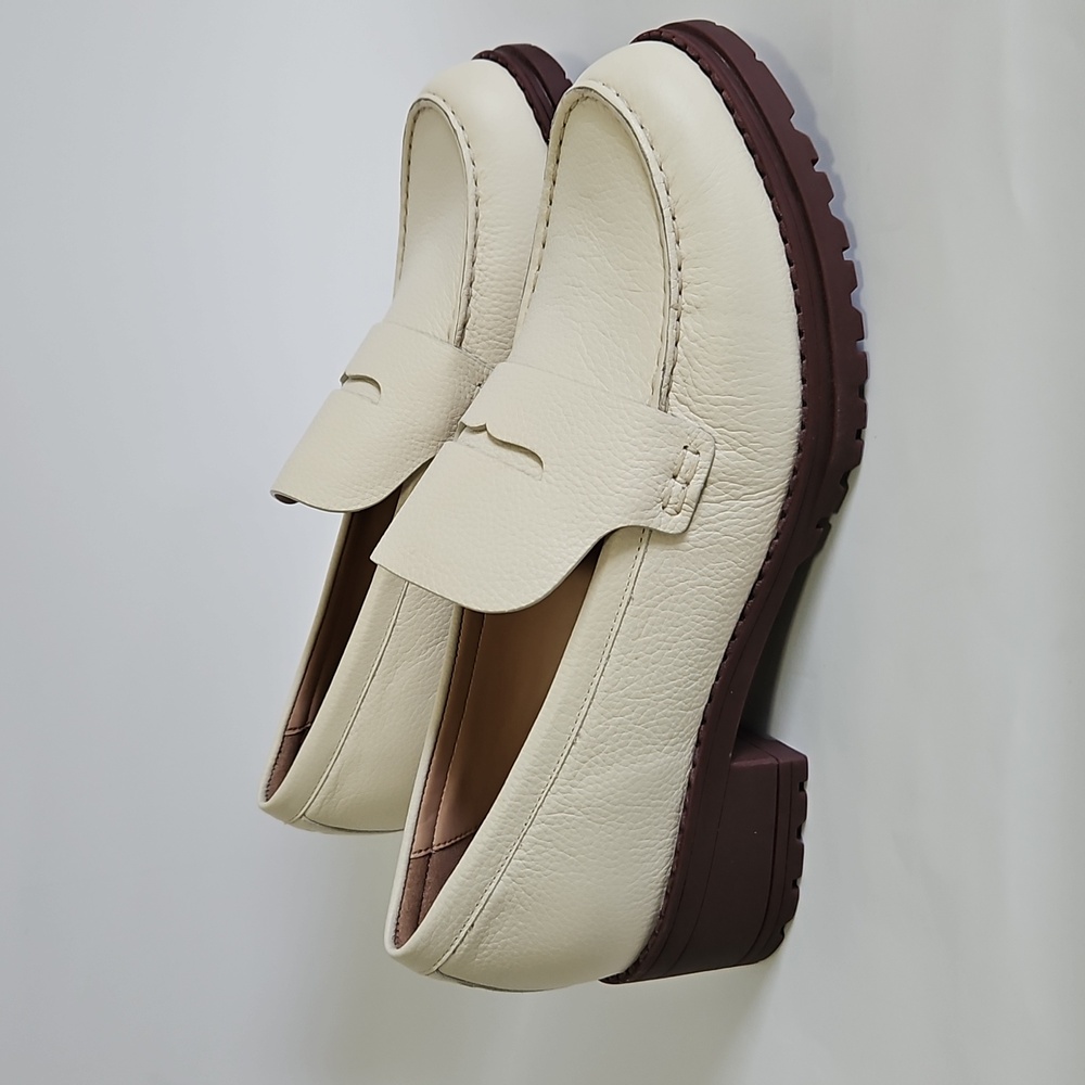 NEW Cole Haan Camea Lug Cream Ivory Leather Loafer Size 8.5 B